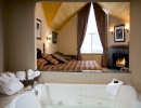 King Jacuzzi Suite