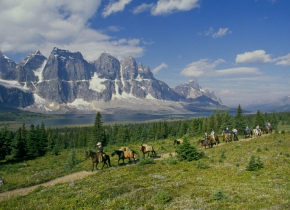 Horse riding in Jasper National Park